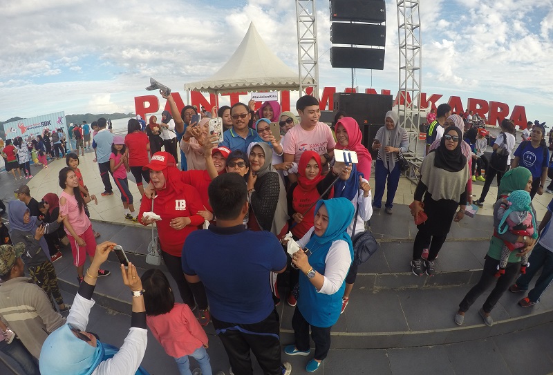  Selfie Bareng SDK, Ribuan Warga Padati Anjunga